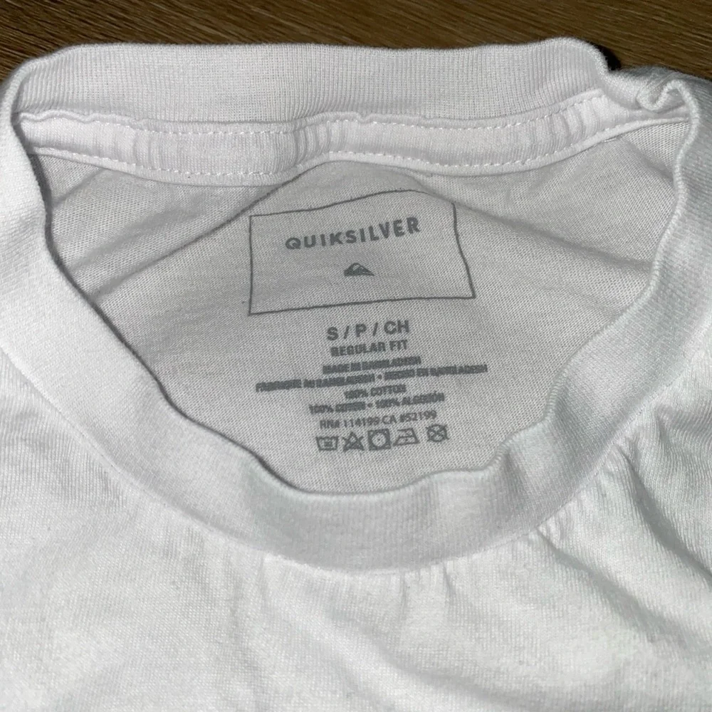 Quicksilver men’s shirt - Picture 2 of 2